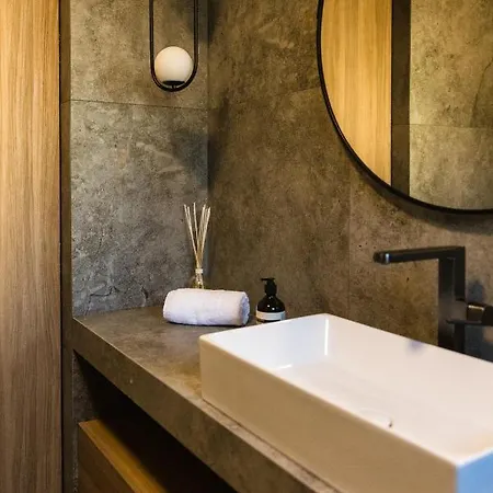 Apartment Zen, New Luxury Rooftop Near Split *